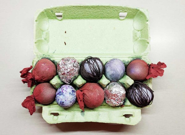 Как покрасить яйца чаем каркаде Как покрасить яйца чаем каркаде