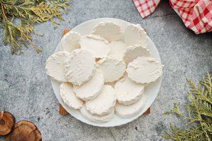 Торт из зефира с клубникой без выпечки Торт из зефира с клубникой без выпечки