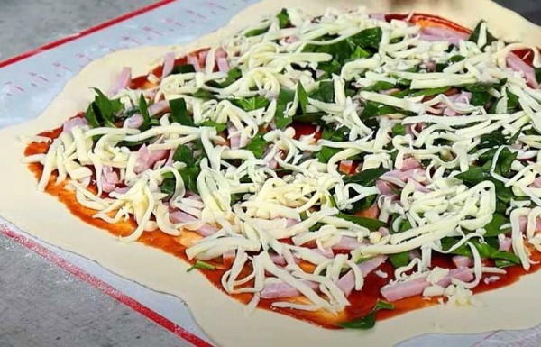 
Пицца в домашних условиях в духовке – 7 рецептов приготовления пиццы-ролл пошагово	