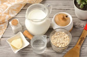 Геркулесовая каша на молоке Геркулесовая каша на молоке