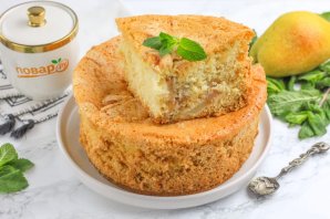 Пушистый пирог с грушей Пушистый пирог с грушей