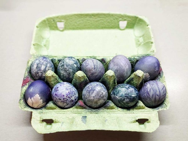 Как покрасить яйца чаем каркаде Как покрасить яйца чаем каркаде