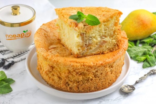 Пушистый пирог с грушей Пушистый пирог с грушей