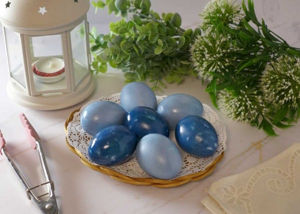 Как покрасить яйца красной капустой Как покрасить яйца красной капустой