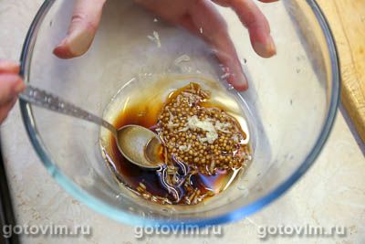 Куриные крылышки в горчичном маринаде, запеченные с картофельными дольками Куриные крылышки в горчичном маринаде, запеченные с картофельными дольками