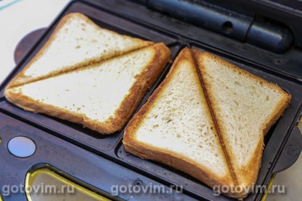 Тосты с творожным паштетом с редиской и вареным яйцом Тосты с творожным паштетом с редиской и вареным яйцом