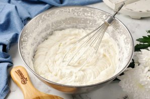 Крем для торта из сливок 33 процента Крем для торта из сливок 33 процента