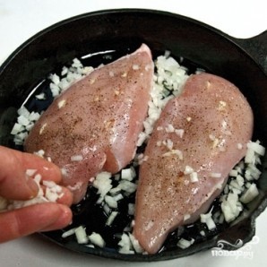 Куриные грудки в сливках под сыром Куриные грудки в сливках под сыром