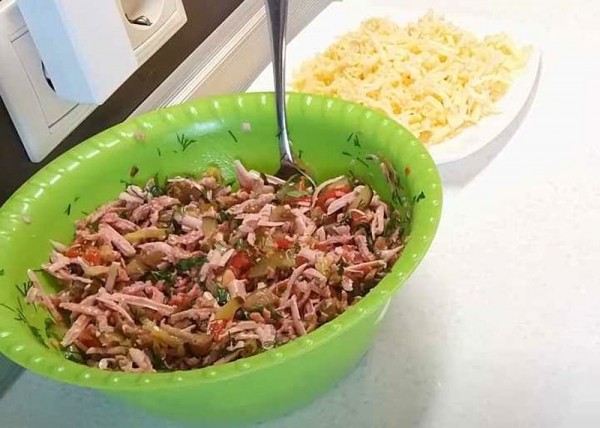 
Пицца в домашних условиях в духовке – 7 рецептов приготовления пиццы-ролл пошагово	