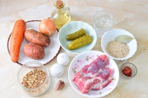 "Харчо" со свининой и солеными огурцами "Харчо" со свининой и солеными огурцами