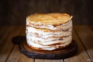Блинный торт с кремом чиз Блинный торт с кремом чиз