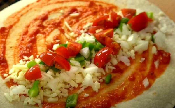 
Пицца в домашних условиях в духовке – 7 рецептов приготовления пиццы-ролл пошагово	