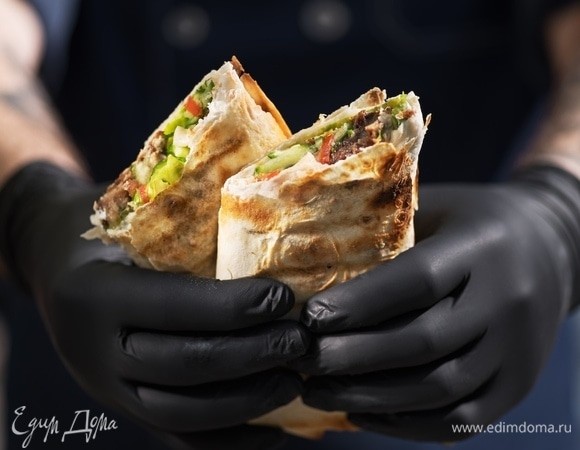 Смотрите на руки и вокруг: как защитить себя от отравления шаурмой Смотрите на руки и вокруг: как защитить себя от отравления шаурмой