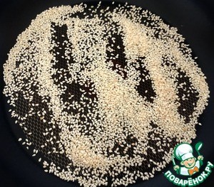 Кимбаб с перцем и маринованным огурцом Кимбаб с перцем и маринованным огурцом