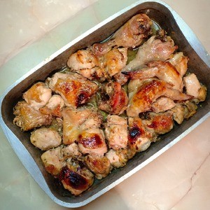 Курица в яблочном маринаде