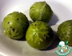 Сферические смузи-снежки из киви Сферические смузи-снежки из киви