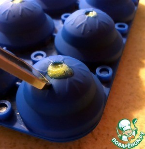 Сферические смузи-снежки из киви Сферические смузи-снежки из киви