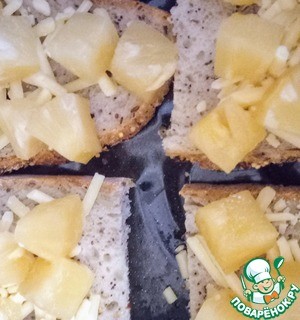Тосты с ананасом и Дорблю
