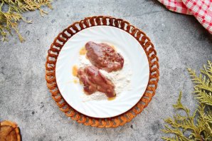 Печень куриная, жаренная со сметаной Печень куриная, жаренная со сметаной