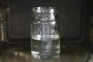 Варенье из клубники с розовым перцем Варенье из клубники с розовым перцем