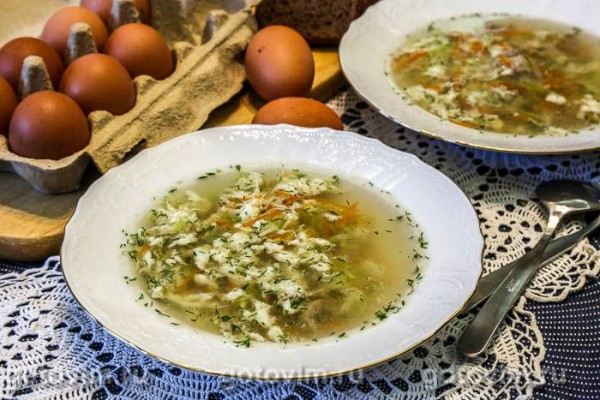 Куриный суп с кабачками и яйцом Куриный суп с кабачками и яйцом