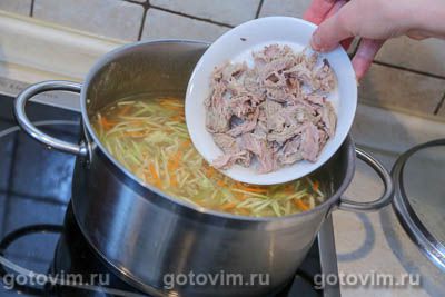 Куриный суп с кабачками и яйцом Куриный суп с кабачками и яйцом