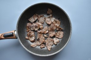 Рамен из говядины с брокколи Рамен из говядины с брокколи