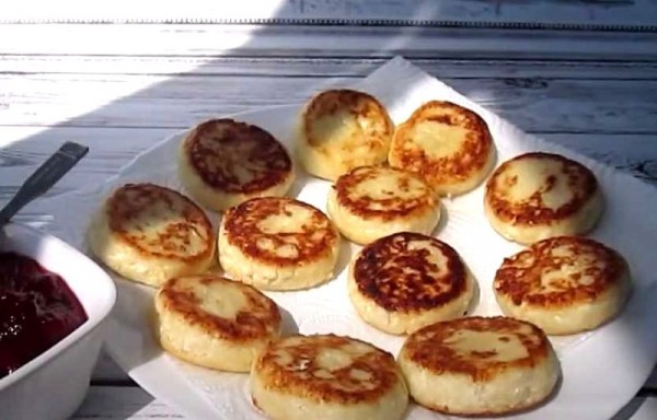 
Сырники из творога с манкой на сковороде пышные вкусные рецепты с яйцами	