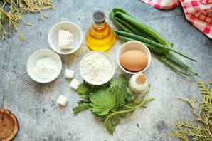 Пирог с крапивой Пирог с крапивой