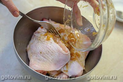 Запеченные куриные бедра в лимонно-имбирном маринаде с мёдом