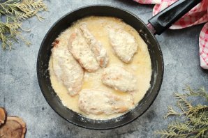Курица в сливочно-сырном соусе Курица в сливочно-сырном соусе