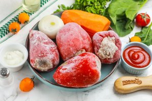 Замороженные фаршированные перцы в мультиварке Замороженные фаршированные перцы в мультиварке