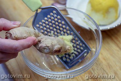 Запеченные куриные бедра в лимонно-имбирном маринаде с мёдом