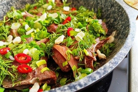 Чакапули из ягнёнка - пасхальное грузинское блюдо