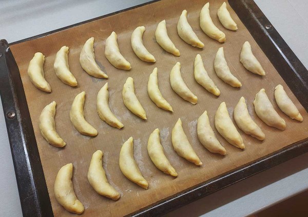 Марокканское печенье с миндалем «Рожки газели» Марокканское печенье с миндалем «Рожки газели»