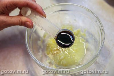 Запеченные куриные бедра в лимонно-имбирном маринаде с мёдом