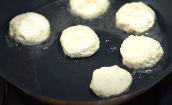 
Сырники из творога с манкой на сковороде пышные вкусные рецепты с яйцами	