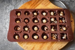 Шоколадные конфеты с фундуком Шоколадные конфеты с фундуком