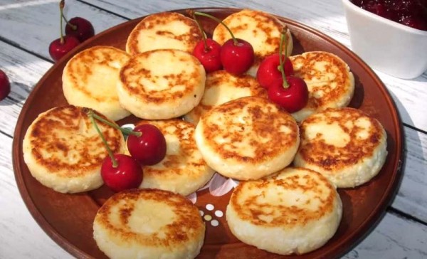 
Сырники из творога с манкой на сковороде пышные вкусные рецепты с яйцами	