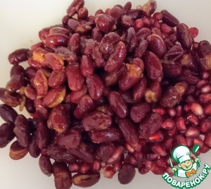 Салат с гранатом и орехами