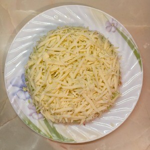 Салат с курицей, огурцами, сыром, яйцом Салат с курицей, огурцами, сыром, яйцом