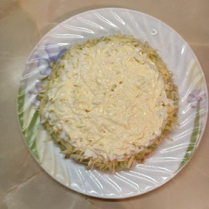 Салат с курицей, огурцами, сыром, яйцом Салат с курицей, огурцами, сыром, яйцом