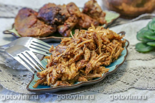 Рваная свинина (Pulled Pork), запеченное в томатном соусе Рваная свинина (Pulled Pork), запеченное в томатном соусе