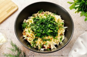 Рулет из баклажанов с сыром и корейской морковью Рулет из баклажанов с сыром и корейской морковью