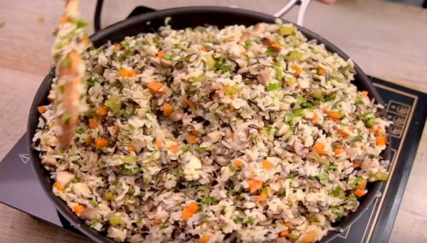 Индейка в духовке целиком — 5 рецептов приготовления сочной и мягкой индейки
Индейка в духовке целиком — 5 рецептов приготовления сочной и мягкой индейки