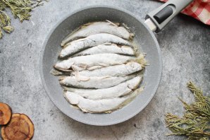 Жареная корюшка "Питерская весна" Жареная корюшка "Питерская весна"