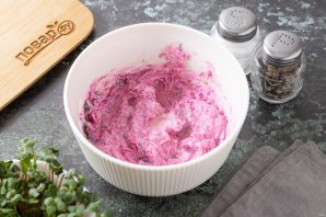 Свекольный дзадзики Свекольный дзадзики