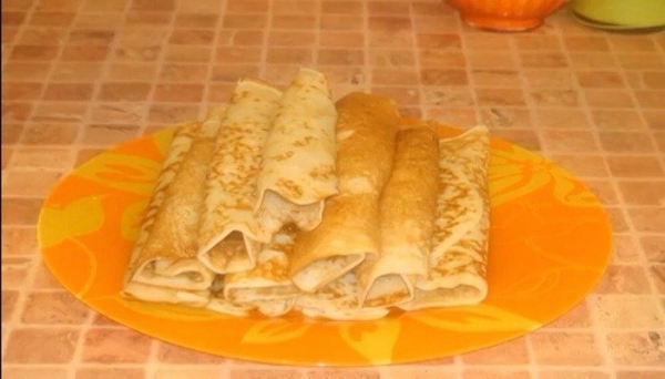 Блины на кефире тонкие с дырочками, рецепты самых вкусных блинов
Блины на кефире тонкие с дырочками, рецепты самых вкусных блинов