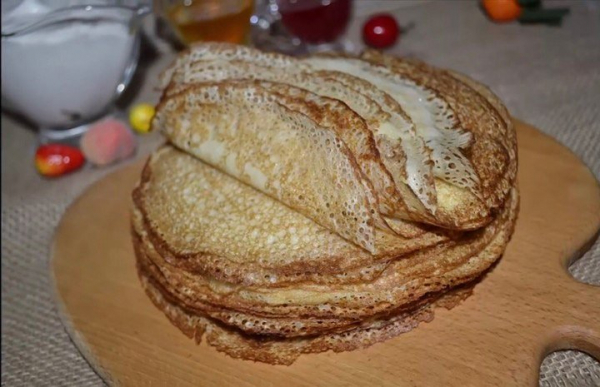 Блины на кефире тонкие с дырочками, рецепты самых вкусных блинов
Блины на кефире тонкие с дырочками, рецепты самых вкусных блинов