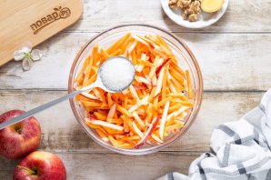 Салат из батата и яблок Салат из батата и яблок